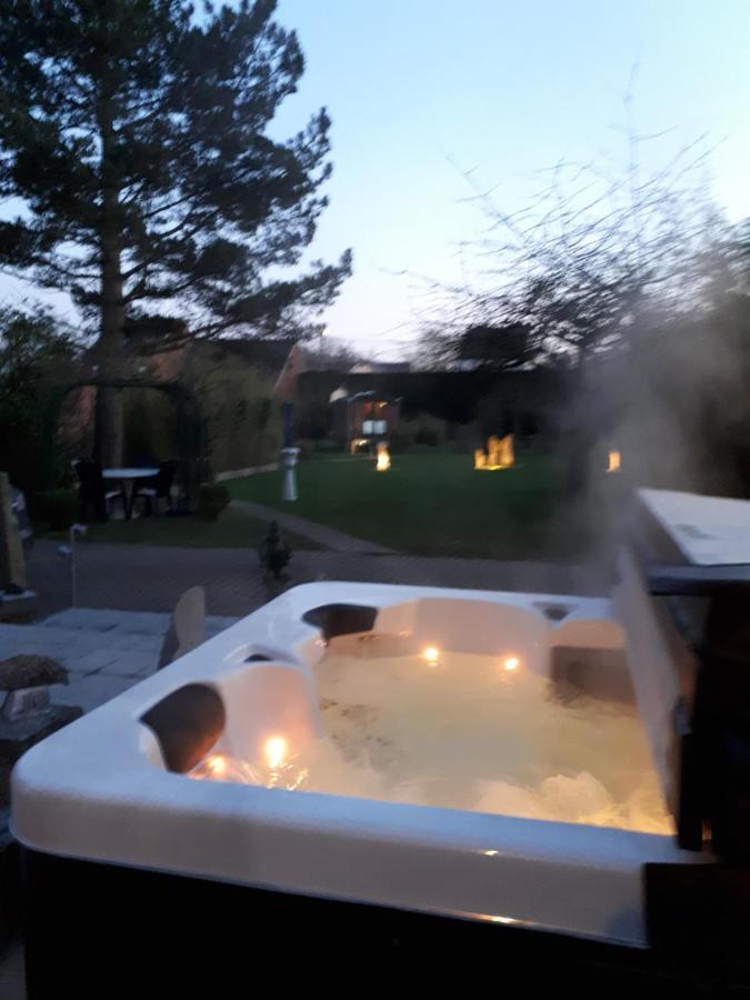 Goutroux Le Fond De La Biche Bed & Breakfast エクステリア 写真